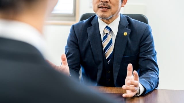 弁護士